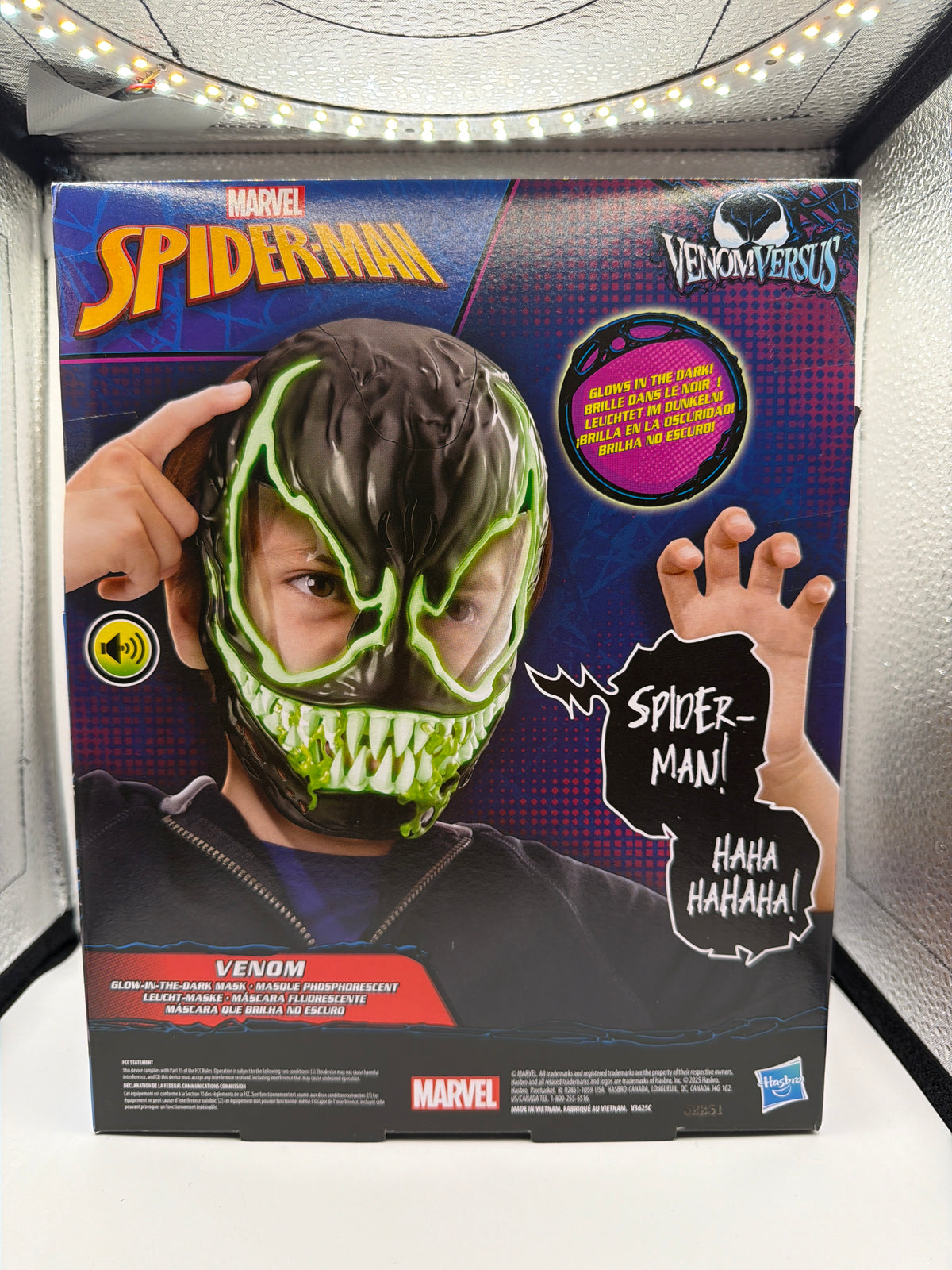 Marvel Spider-Man Venom Glow-in-the-Dark Mask with Sound Effects – Hasbro – New