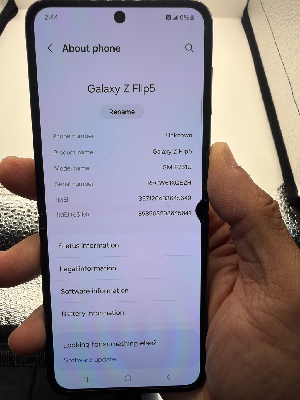 Samsung Galaxy Z Flip5 5G Foldable Smartphone – SM-F731U ATT LOCKED 256 gb 8gb