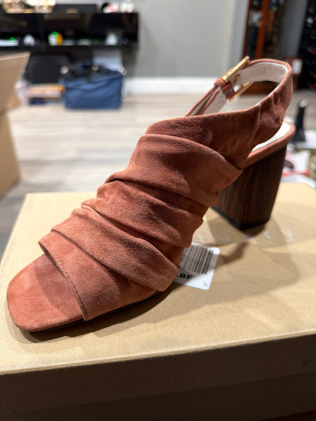 Kelsi Dagger Revup Women’s Dusty Rose Suede Heels – Size 9