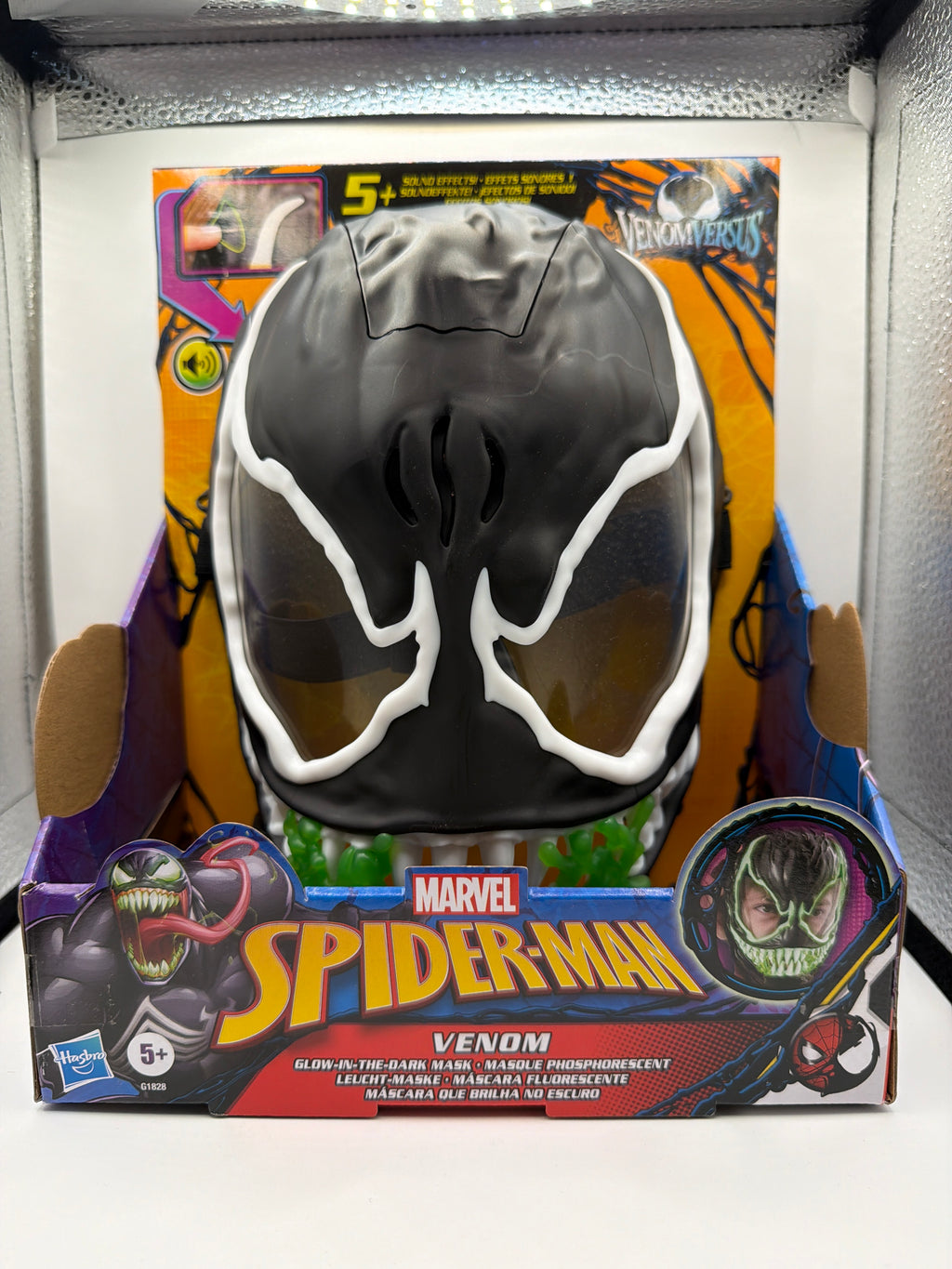 Marvel Spider-Man Venom Glow-in-the-Dark Mask with Sound Effects – Hasbro – New