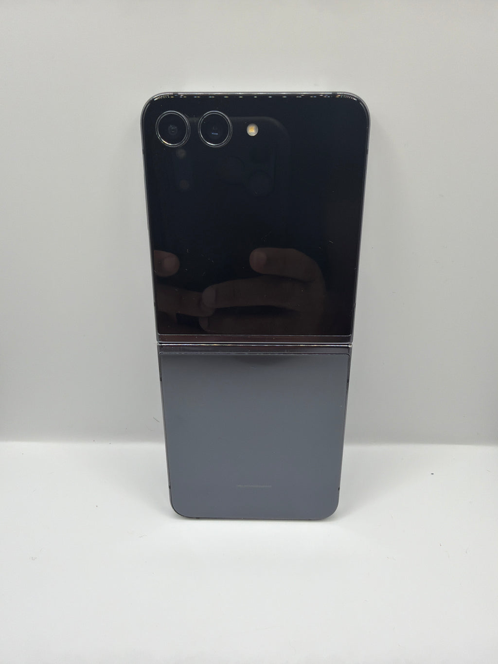 Samsung Galaxy Z Flip5 5G Foldable Smartphone – SM-F731U ATT LOCKED 256 gb 8gb