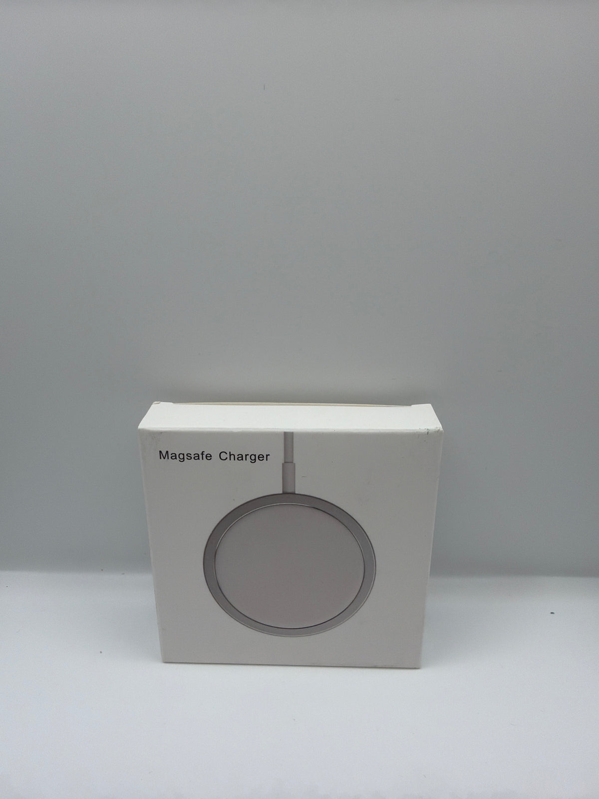 15W Magnetic Wireless Charger – MagSafe Compatible – USB-C