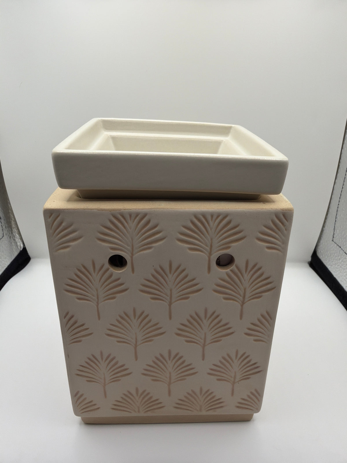 Debossed Pattern Wax Warmer
