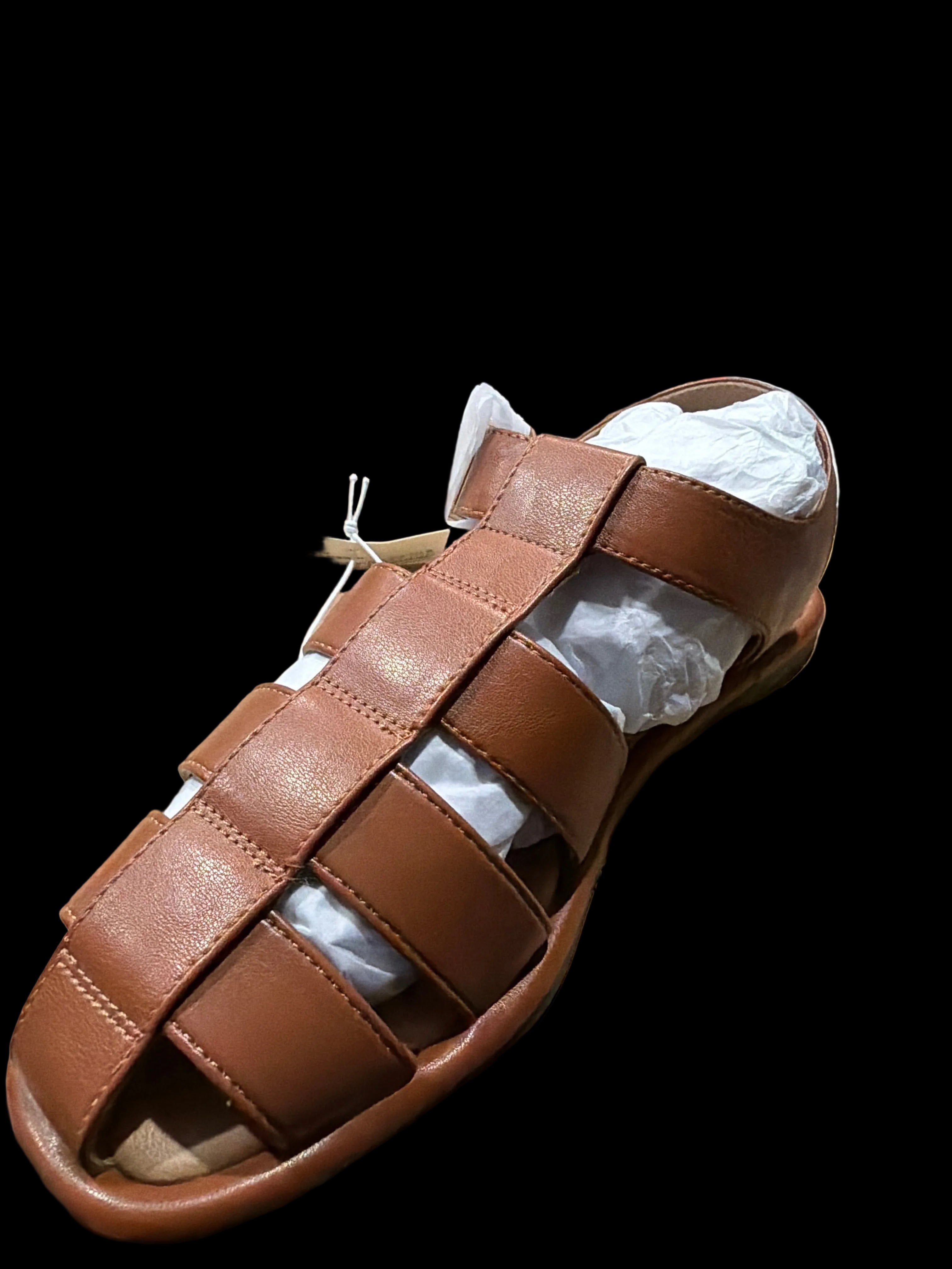 Amazon Essentials Women’s Brown Fisherman Sandals – Size 6.5