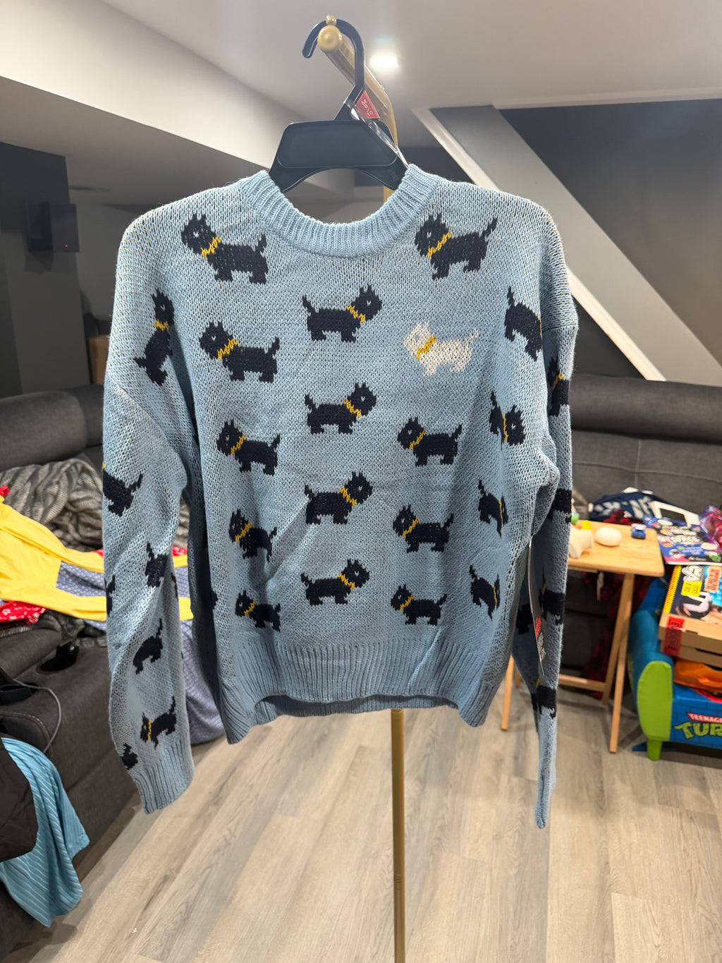 Women’s Light-Blue Scottie Dog Print Knit Sweater – Size Medium 8/10