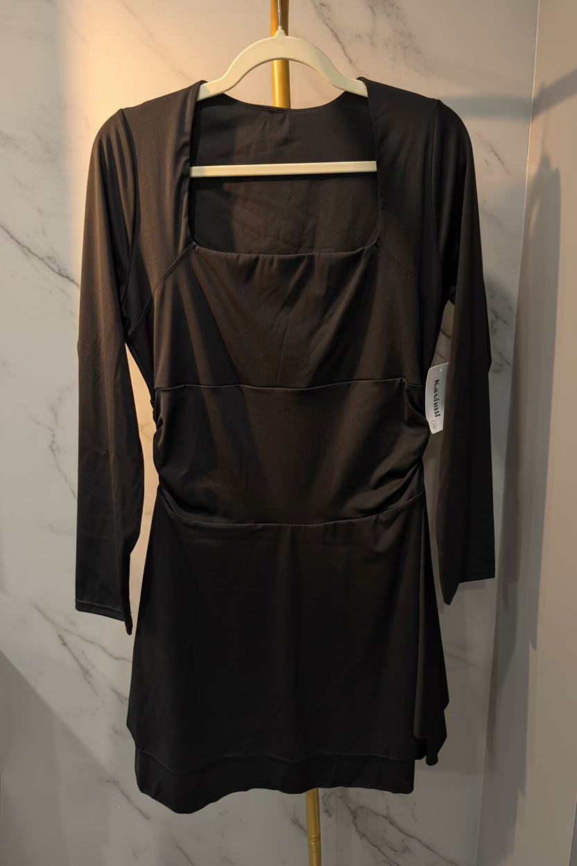 Kaximil Women’s Black Square-Neck Ruched Long-Sleeve Mini Dress
