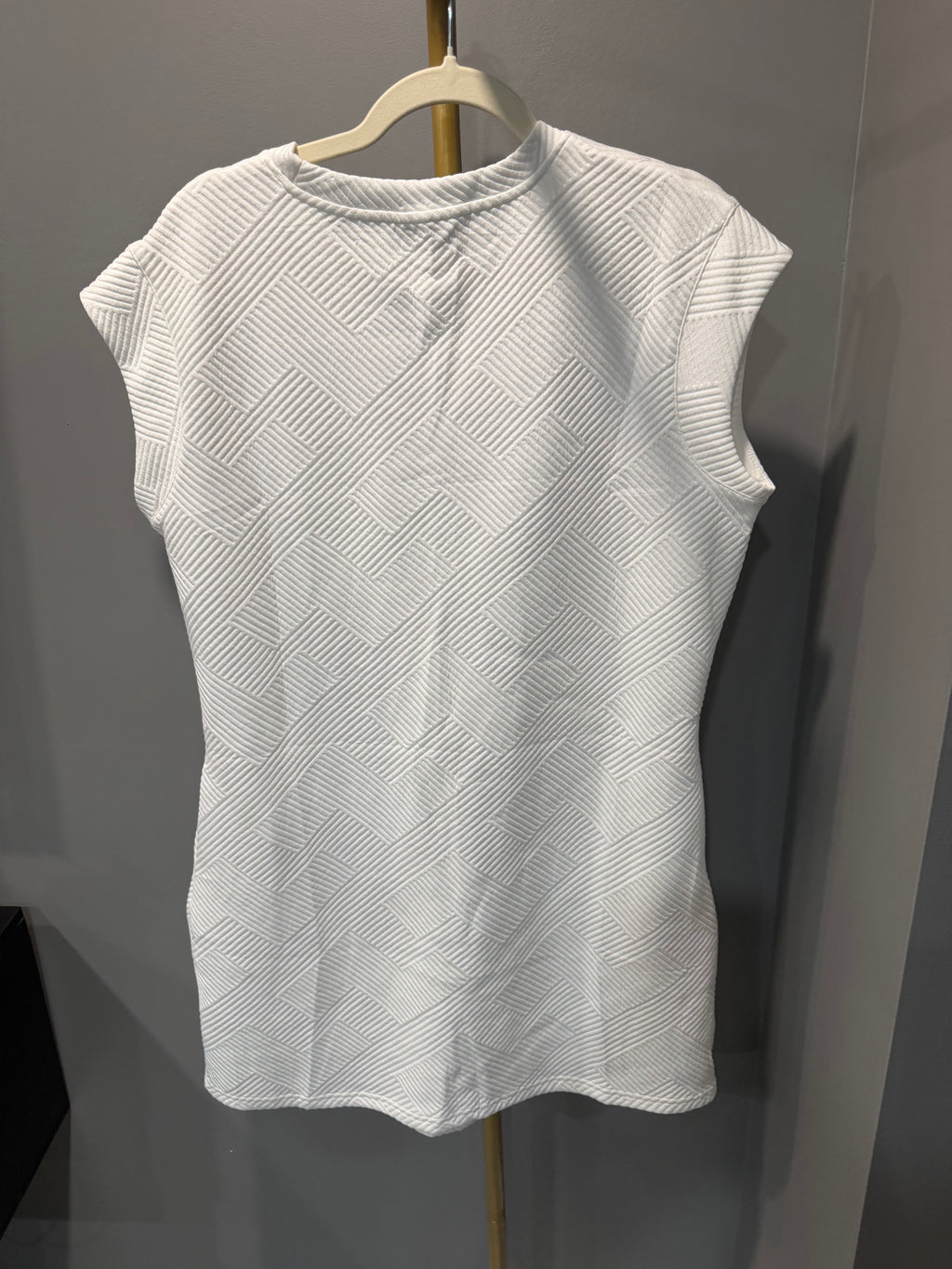 Women’s White Textured Cap-Sleeve Top with Front Pocket
