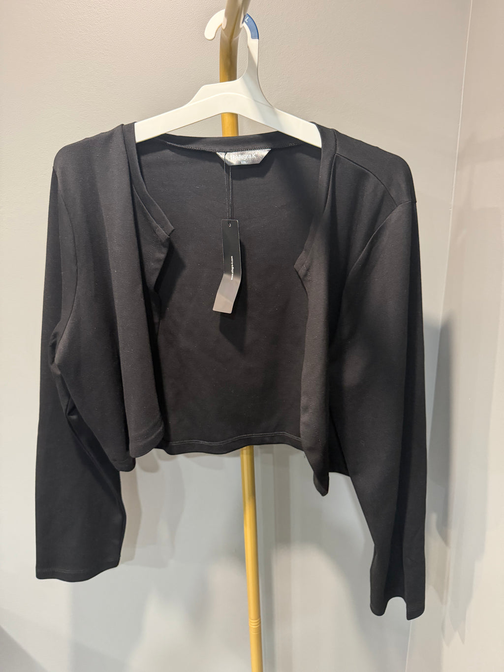 Women’s Black Cropped Open-Front Cardigan – Size XXL