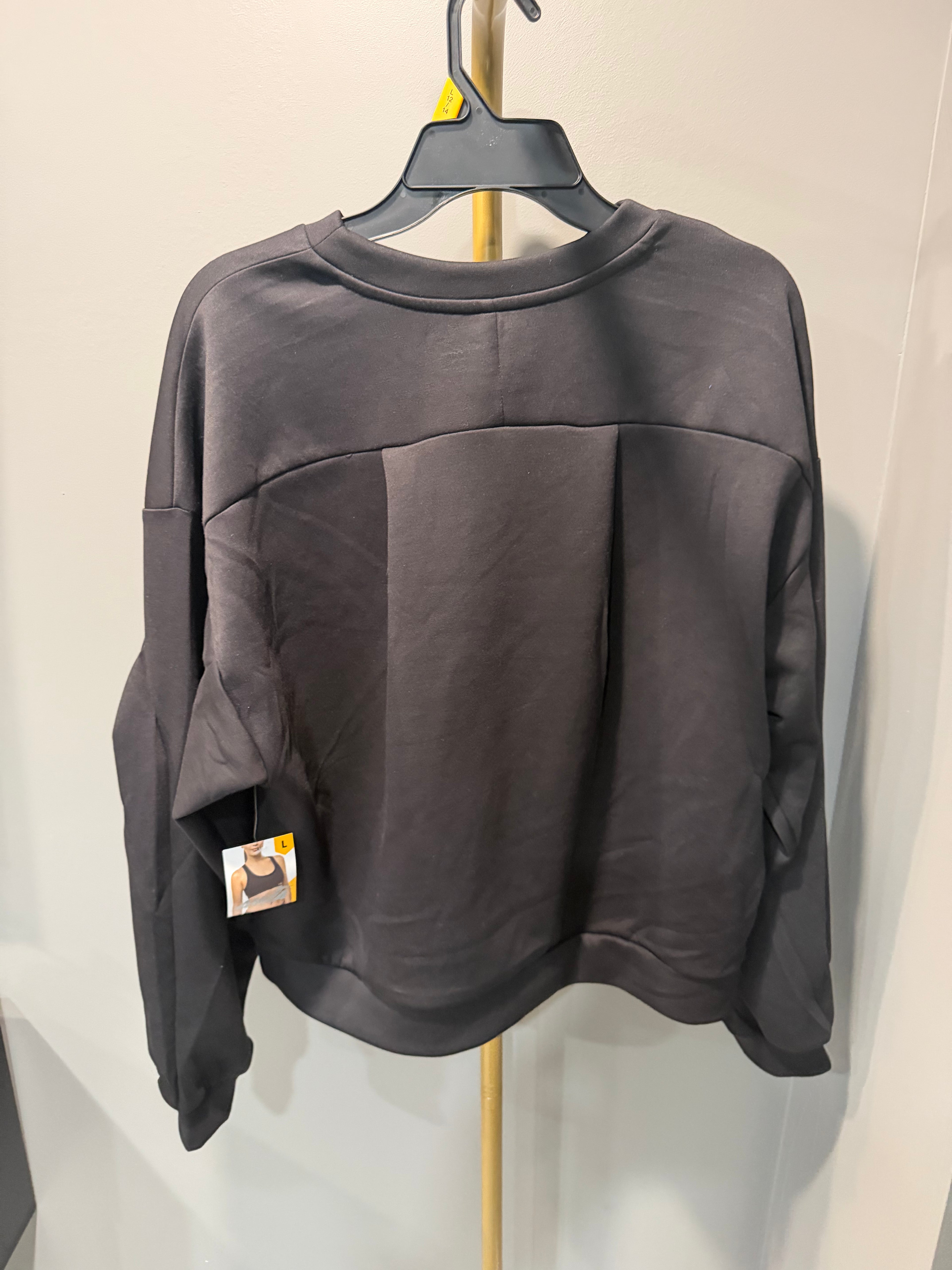Women’s Black Crewneck Sweatshirt – Size Large